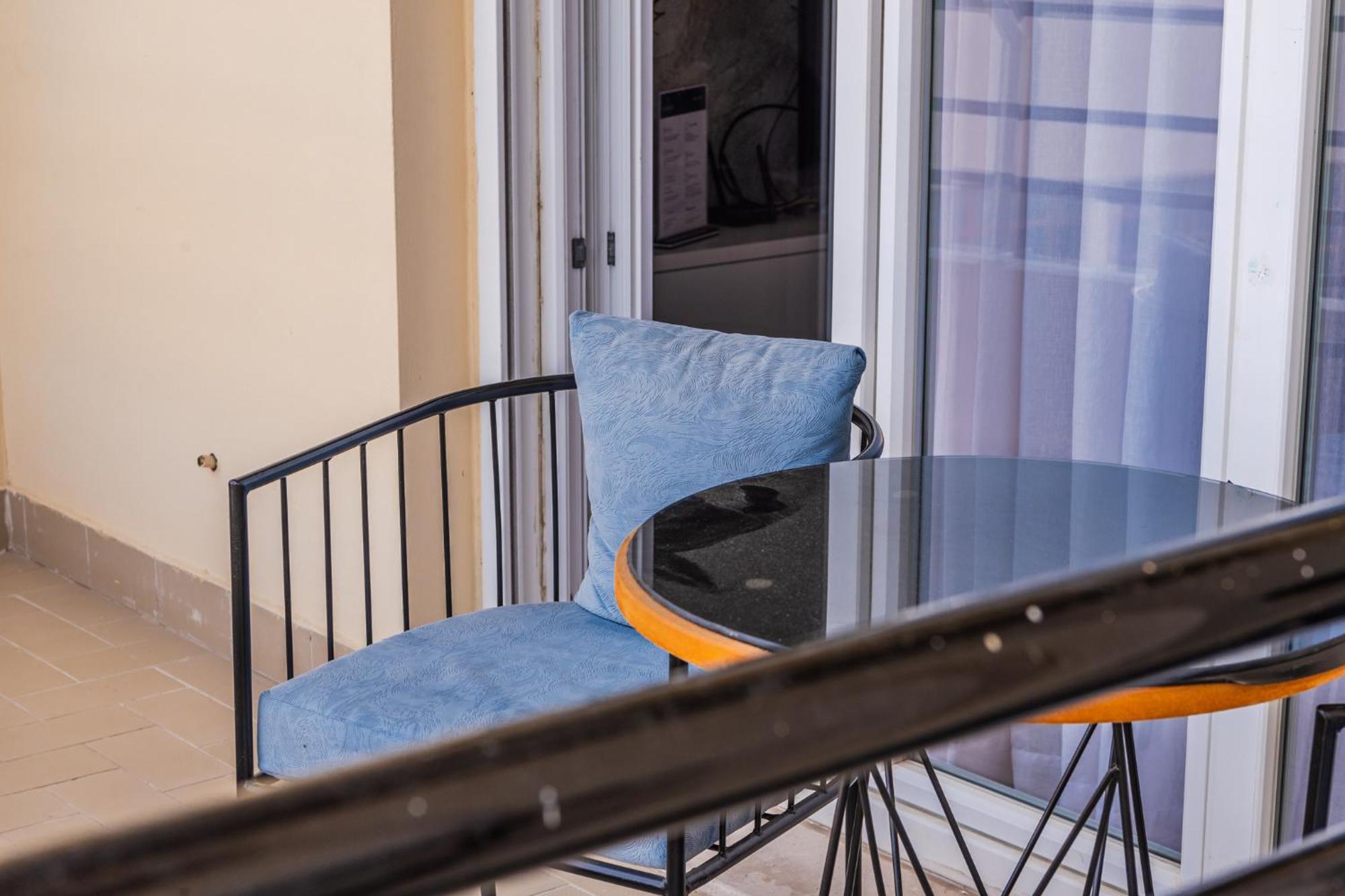 City Center Apartments By Kondo Stays فلورا المظهر الخارجي الصورة