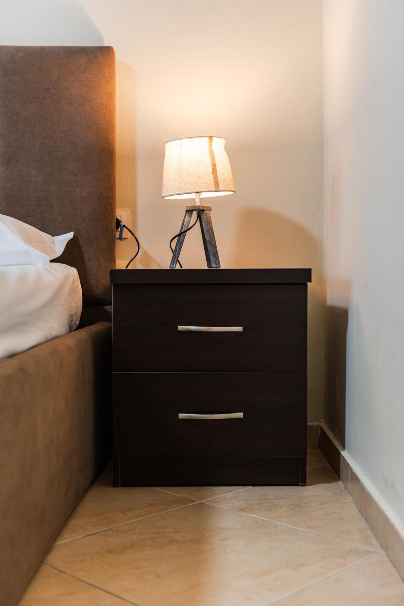 City Center Apartments By Kondo Stays فلورا المظهر الخارجي الصورة